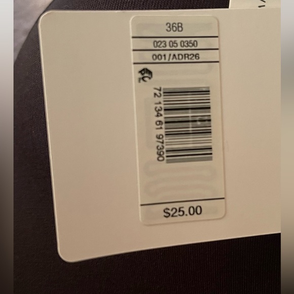 NWT Women’s Jet Black No Wire Bra, 36B - Picture 9 of 9